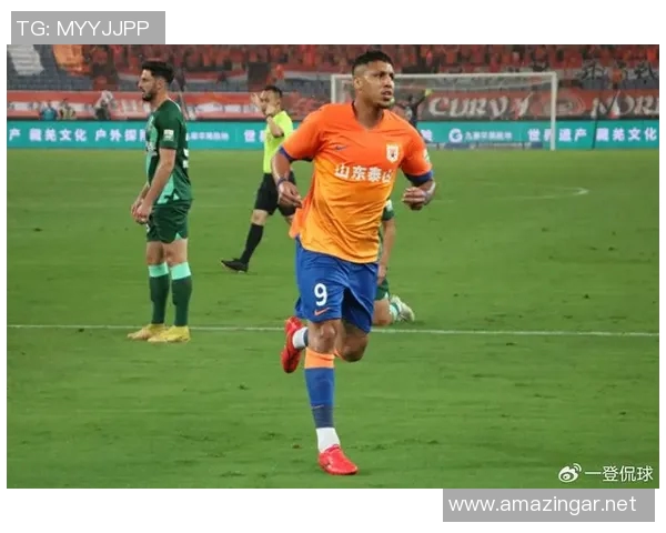 以换人为核心推动球队战略调整探索球员轮换与战术变革的深度分析